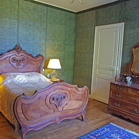 Chateau De Luzigneul *