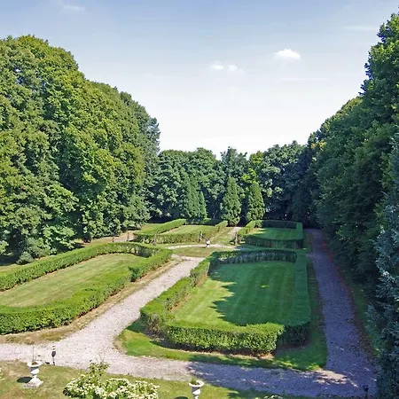 Bed & Breakfast Chateau De Luzigneul